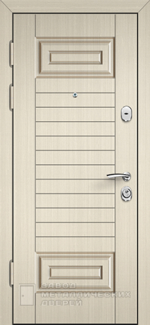 Фото «Дверь в квартиру №32» в Москве